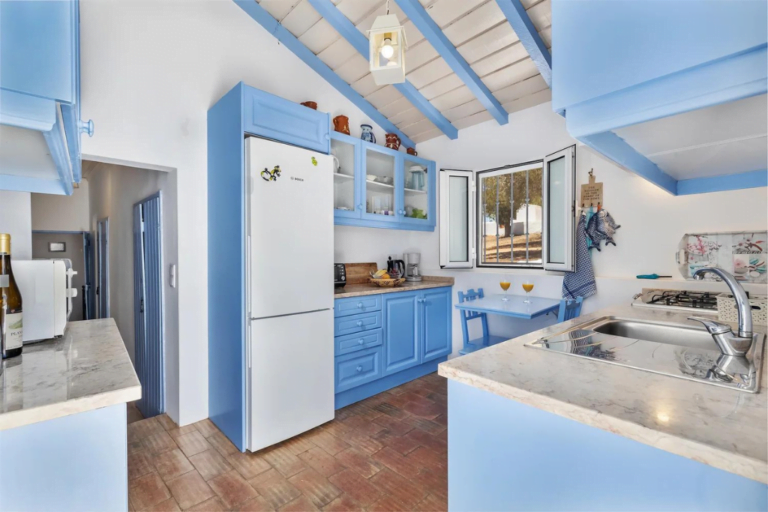 Sandy Bay Cottage