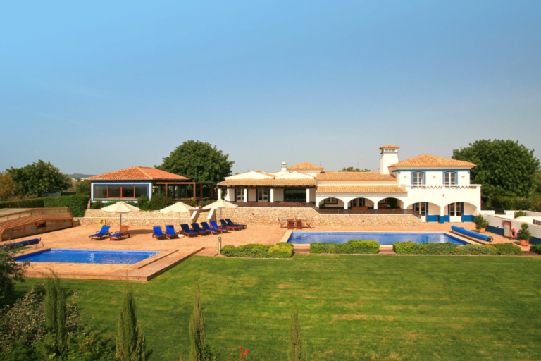 Casa Cahombo