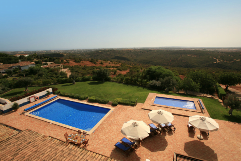 Casa Cahombo