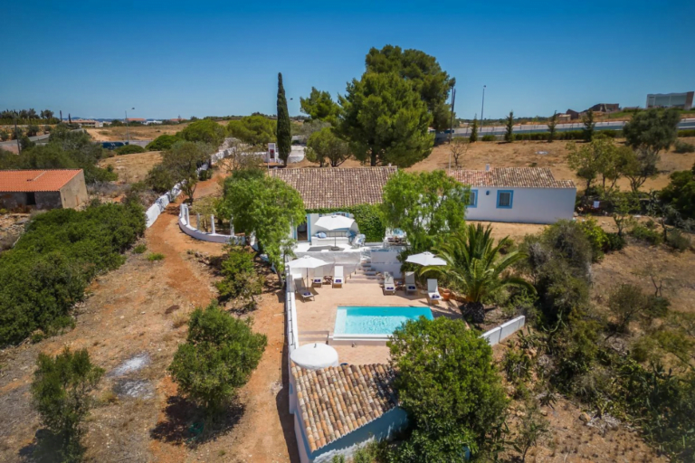 Sandy Bay Cottage