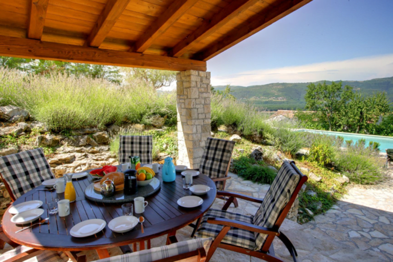 Villa Scarlett