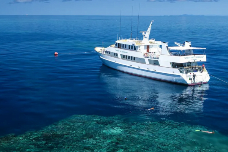LiveAboard Australia
