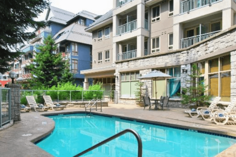 summit lodge boutique hotel